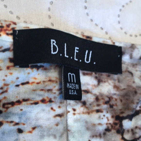 B.L.E.U. Green Botanical print top size Medium - Picture 8 of 13